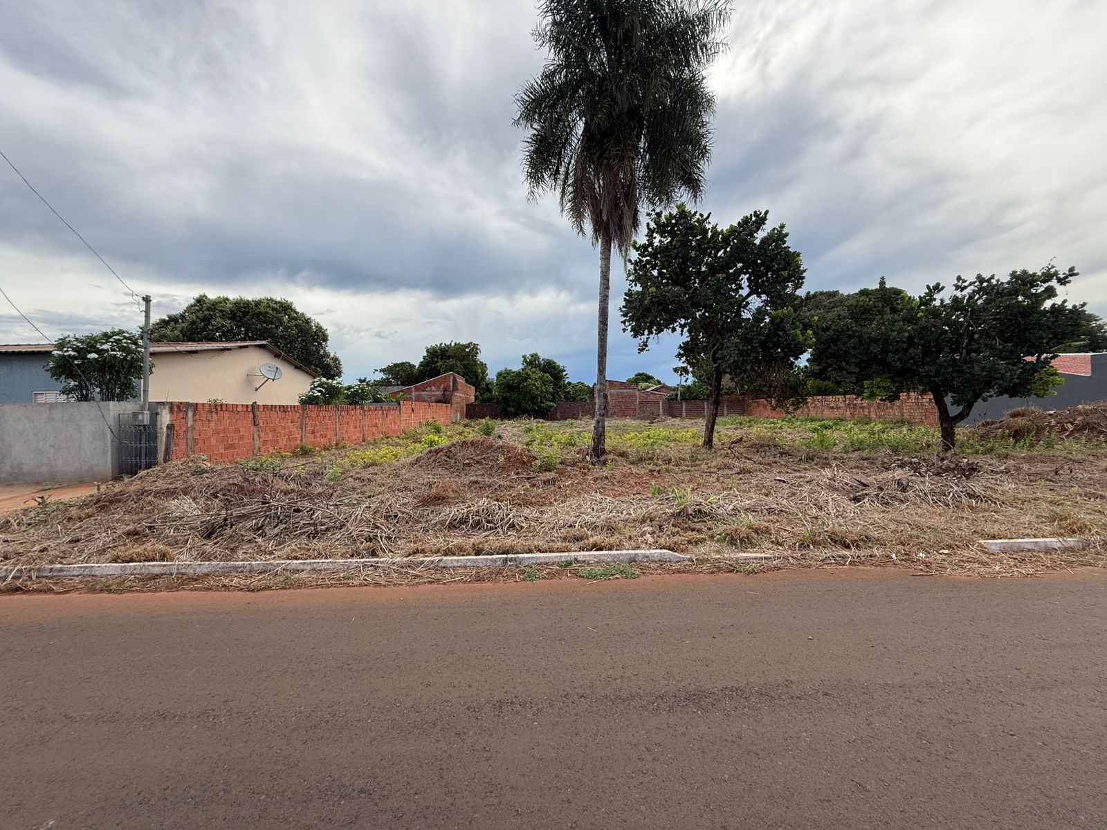 Excelente Terreno na Vila Brasil!